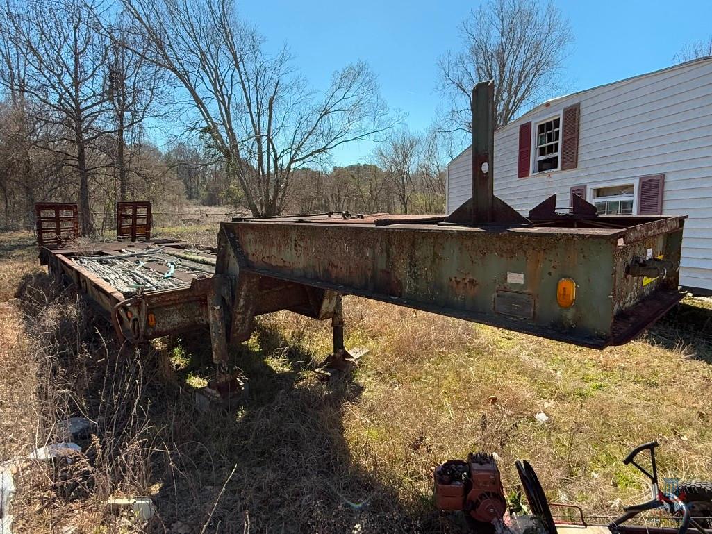 US DEPT. OF THE NAVY 38'X8' TANDEM AXLE STEP DECK TRAILER