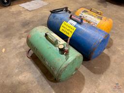 LOT CONSISTING OF AIR TANKS AND BEAD SEATER