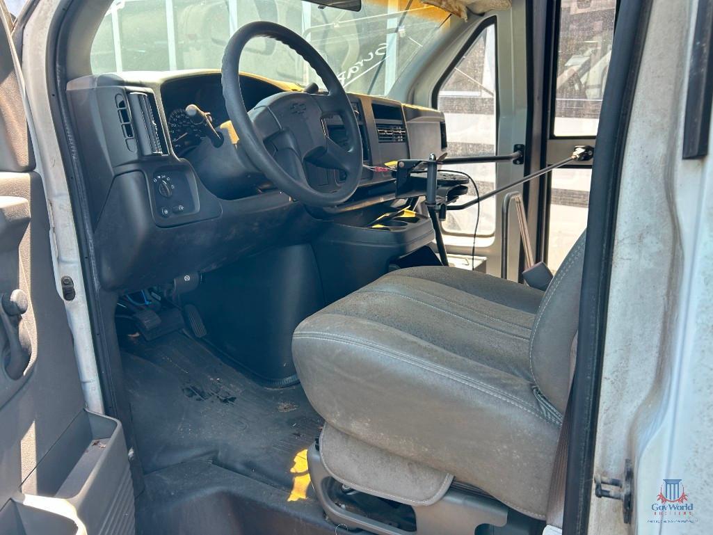 2003 Chevrolet Express Bus, VIN # 1GBHG31U931232178