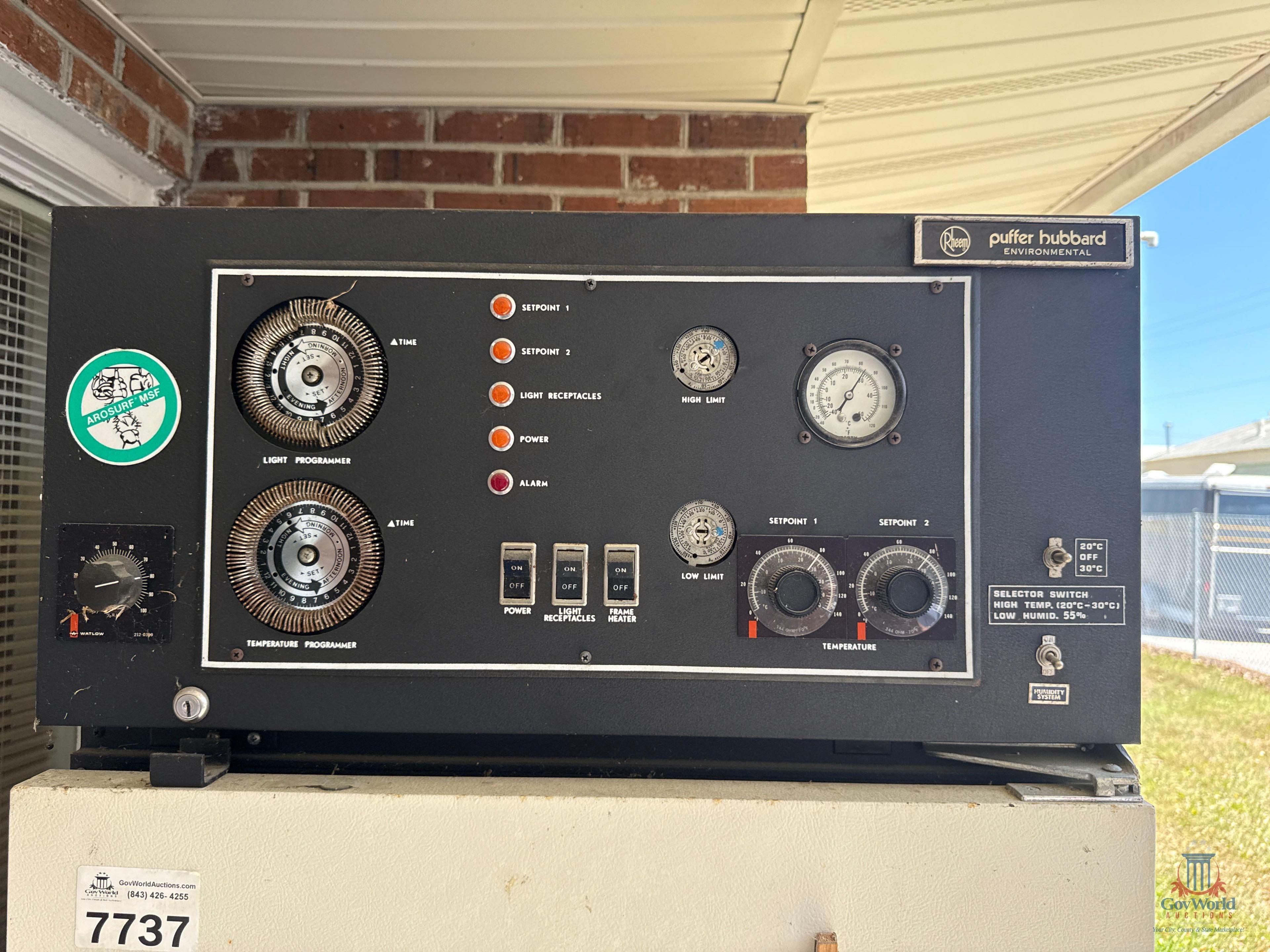 RHEEM PUFFER HUBBARD ENVIROMENTAL LABRATORY REFRIGERATOR