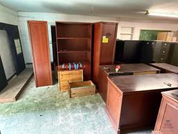 LOT CONSISTING OF OFFICE FURNITURE