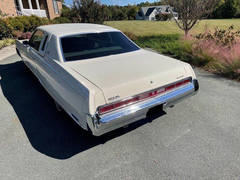 1974 Chrysler New Yorker Broughman