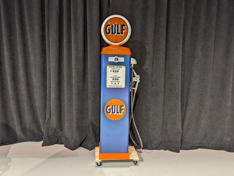 Gulf Gas Pump