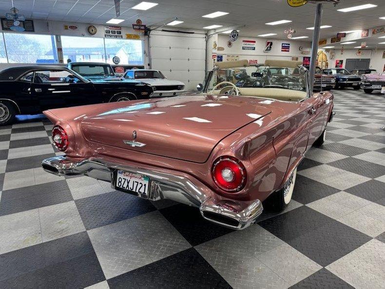 1957 Ford Thunderbird