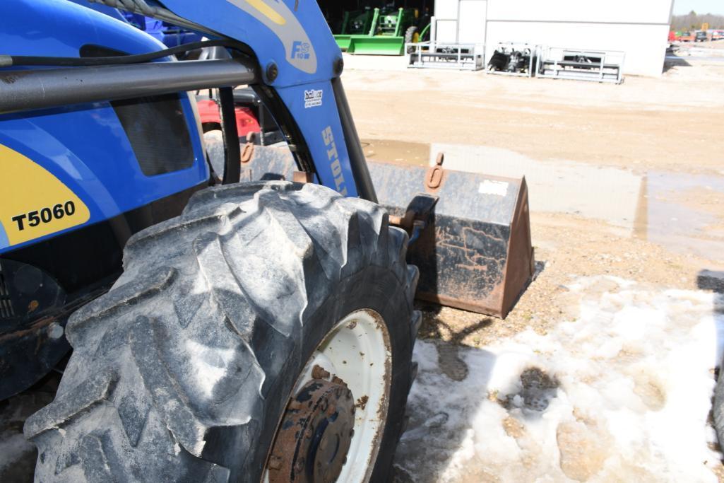 NEW HOLLAND T5060 TRACTOR