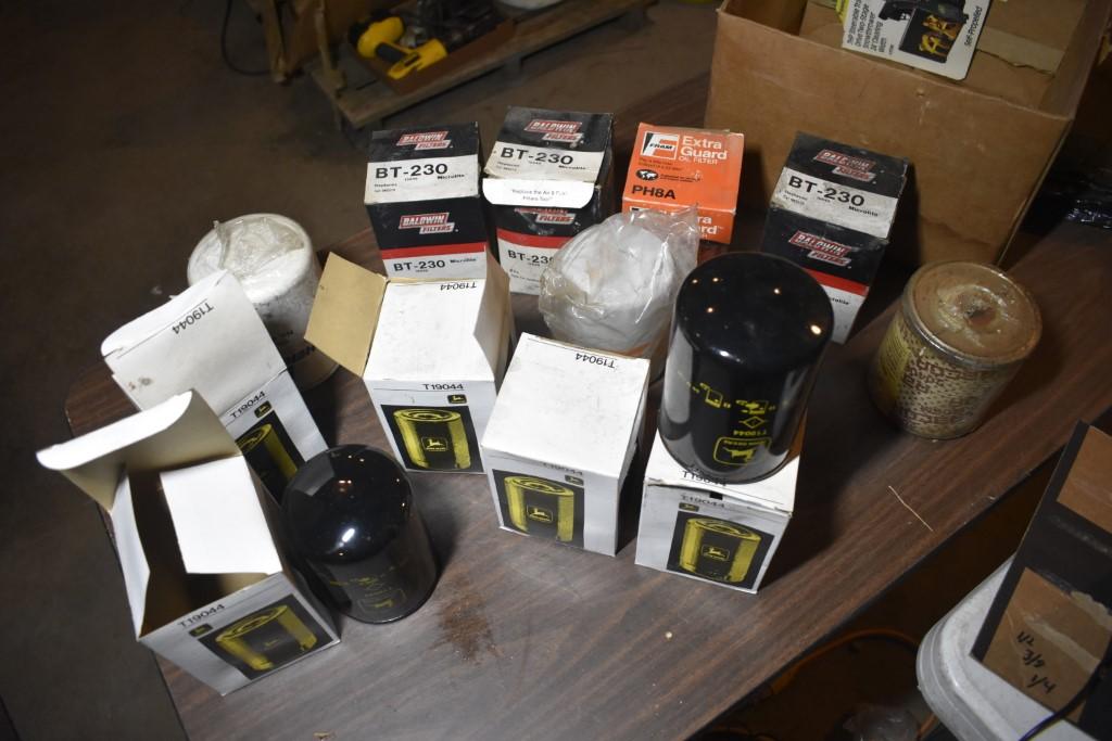 5 John Deere T19044 Filters and other misc Filters
