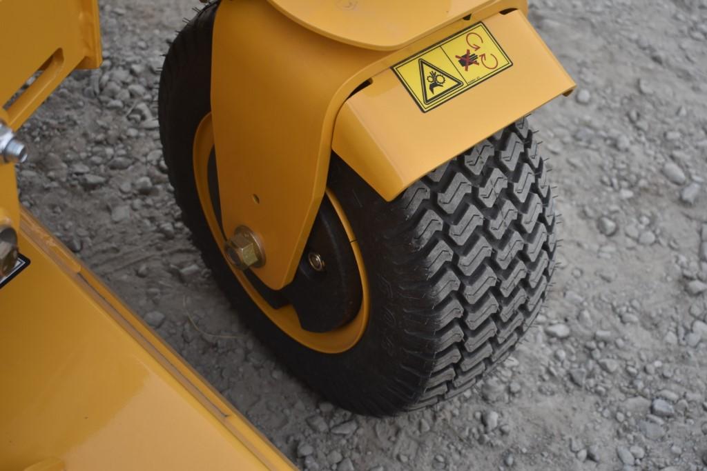 Brand New Cub Cadet Pro Z 972 SD Mower