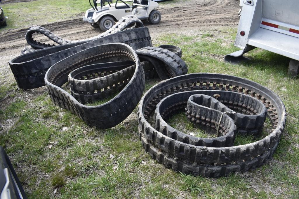 Lot of 8 Used Rubber Tracks