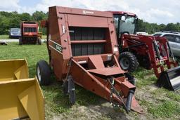 Hesston 840 Round Baler