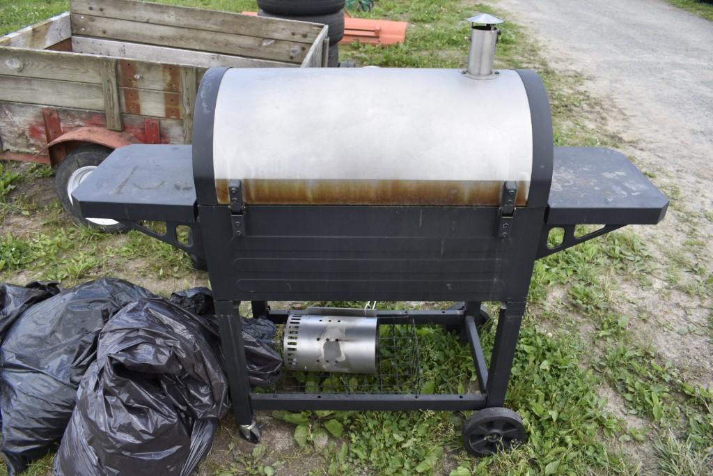 Dyna-Glo Dual Chamber Charcoal Grill