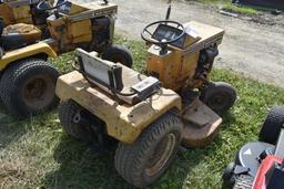 Allis-Chalmers B-110 lawn tractor