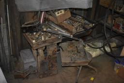 Large Group of contents in corners and on wall