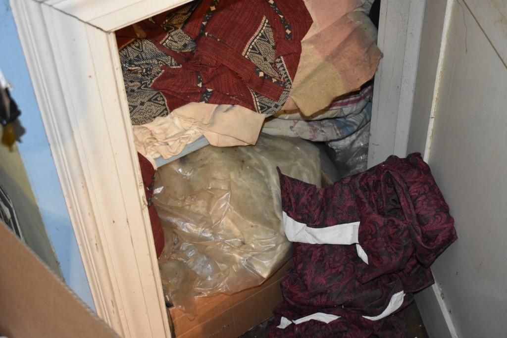 LARGE GROUP of misc items