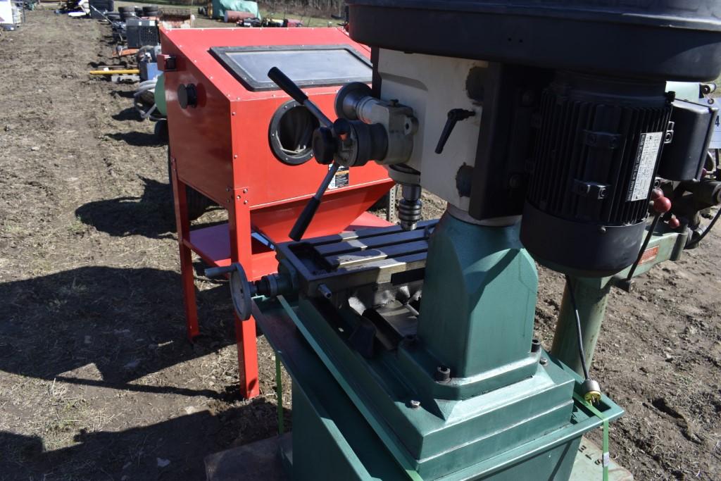 Grizzly Model G0760 8" x 29" Mill/Drill Power feed
