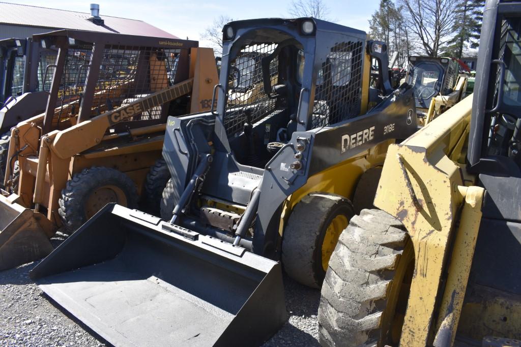 John Deere 318E Skidsteer