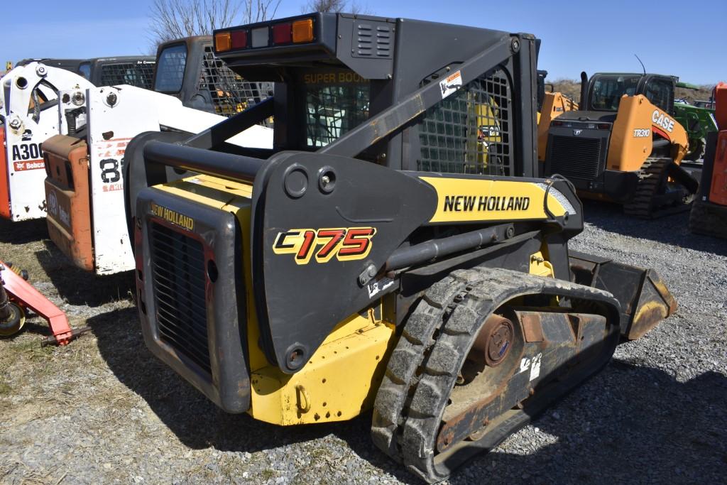 New Holland C175 Skidsteer with Tracks