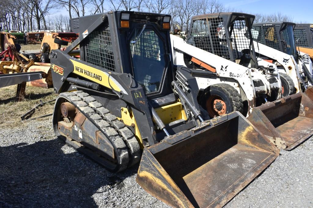 New Holland C175 Skidsteer with Tracks