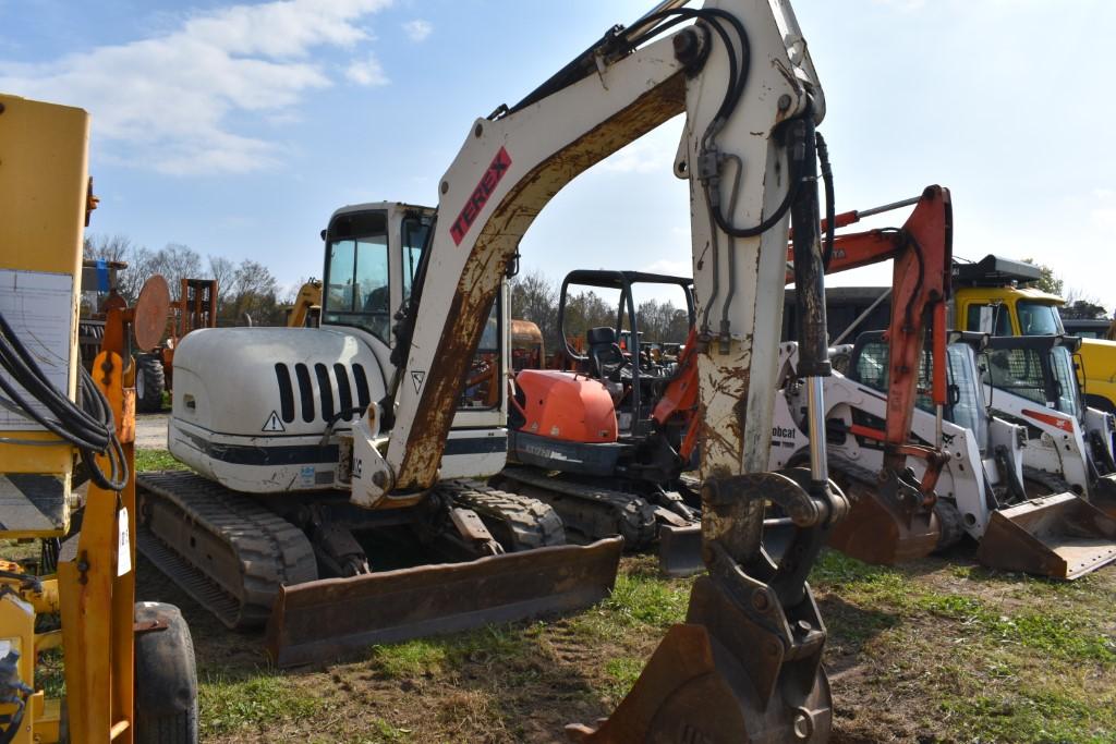 Terex HR 32 Excavator