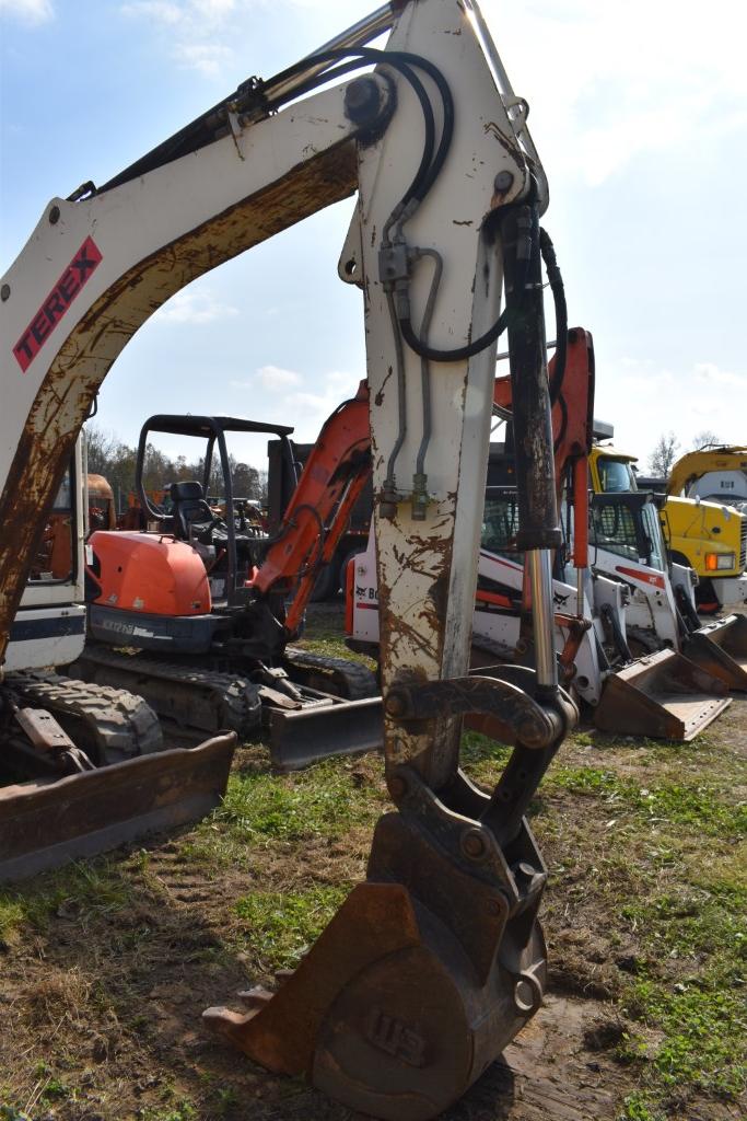 Terex HR 32 Excavator