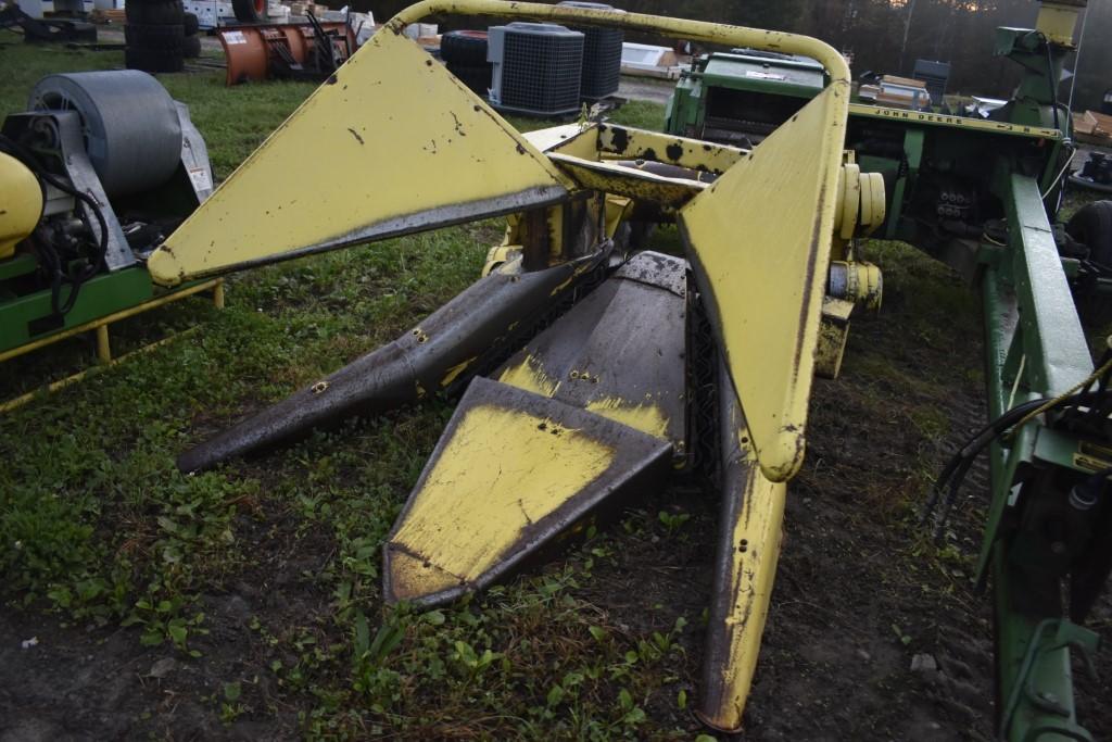 John Deere 3960 Chopper Unit with Hay head and Corn Head