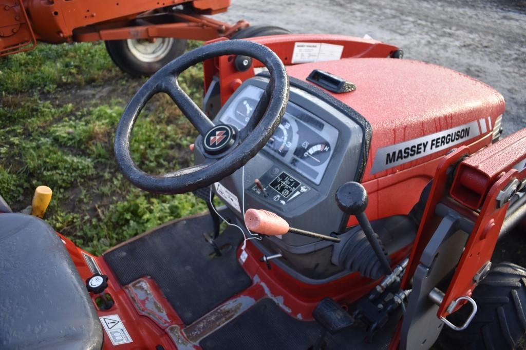 Massey Ferguson GC1715 Compact Tractor with Loader