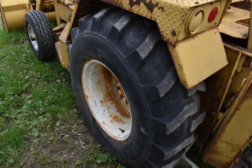 International 3500 Diesel Back Hoe and Loader