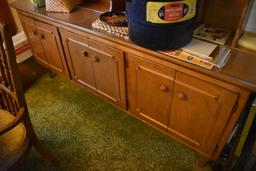 Oak Dining Room Cabinet with 3 Tier Shelf