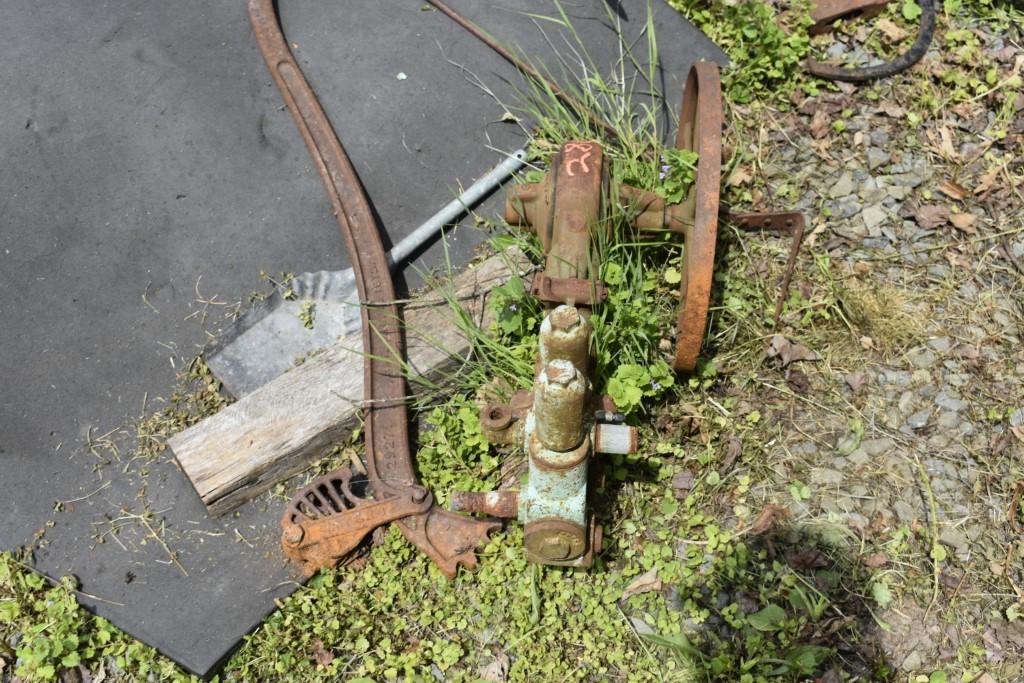Group of Vintage Items