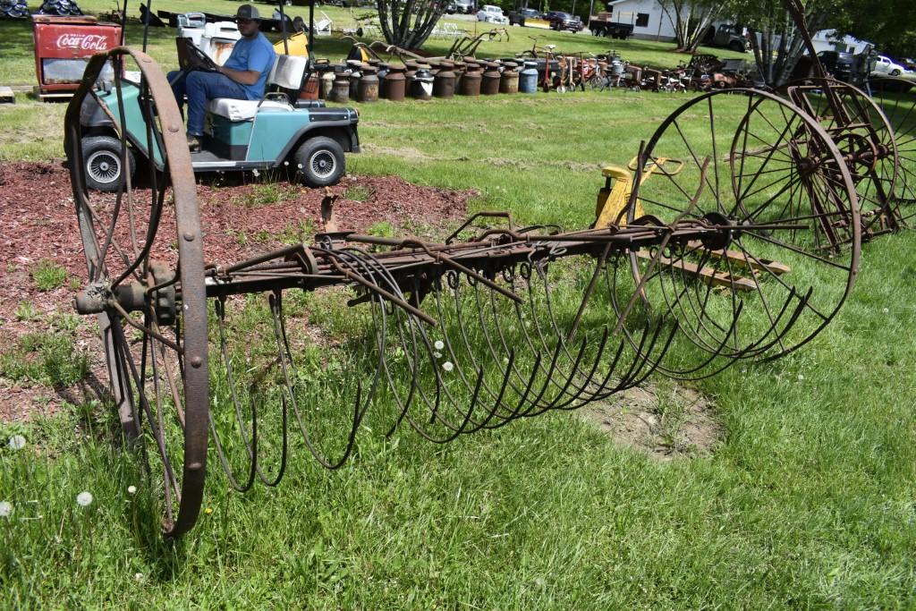 Vintage Dump Rake