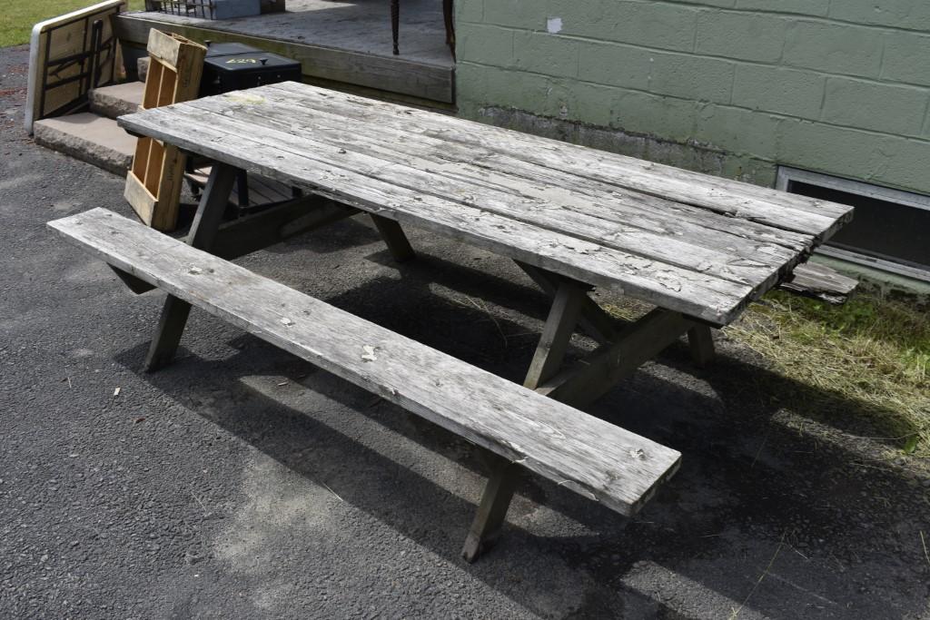 8' Picnic table