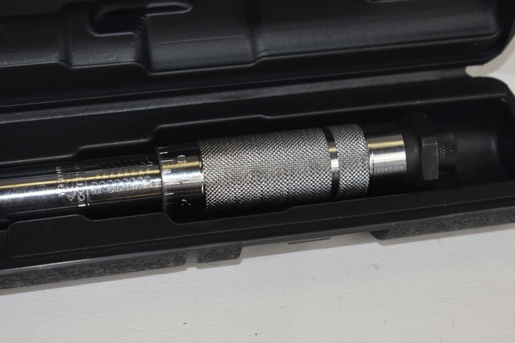 Pittsburgh 3/8" Click Type 80ftlb Torque Wrench