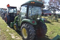 John Deere 3520 Loader Tractor