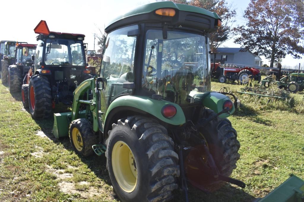 John Deere 3520 Loader Tractor