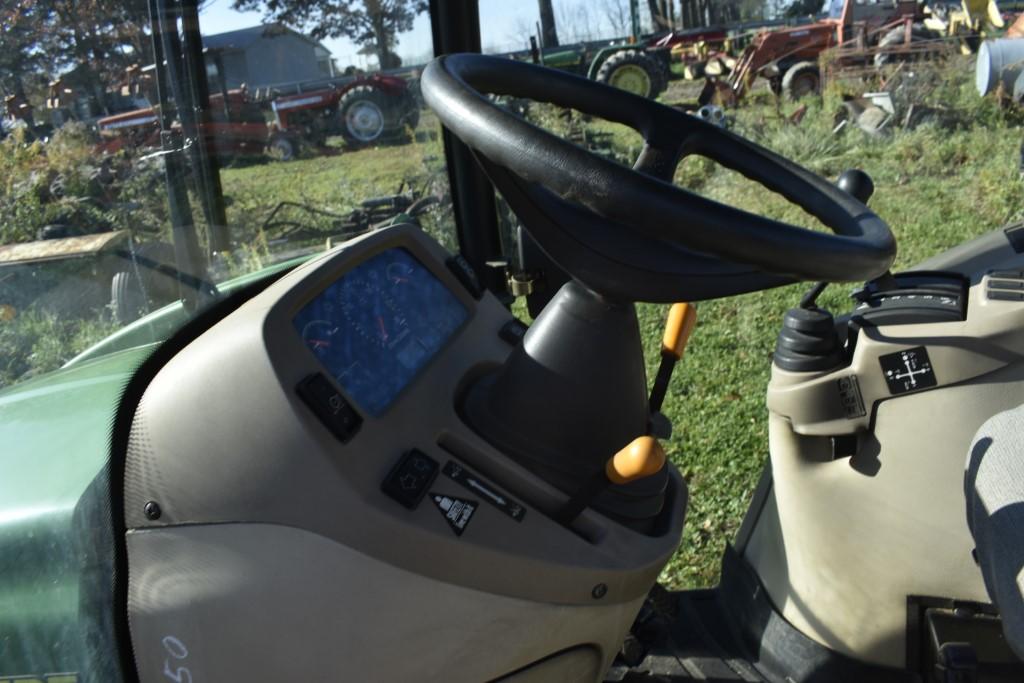 John Deere 3520 Loader Tractor