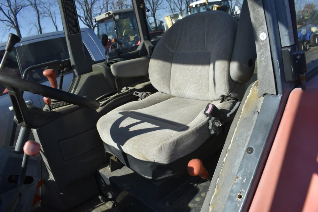 Kubota M4900 Loader Tractor