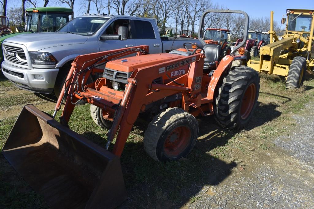 Kubota L4200 Loader Tractor