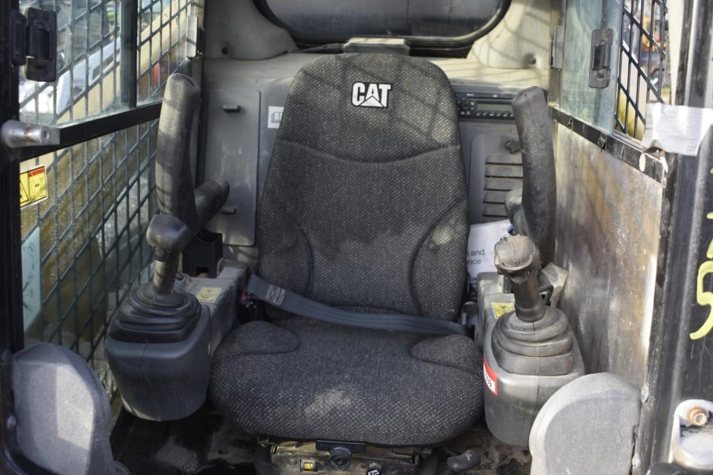 CAT 277D Skid Steer with Tracks