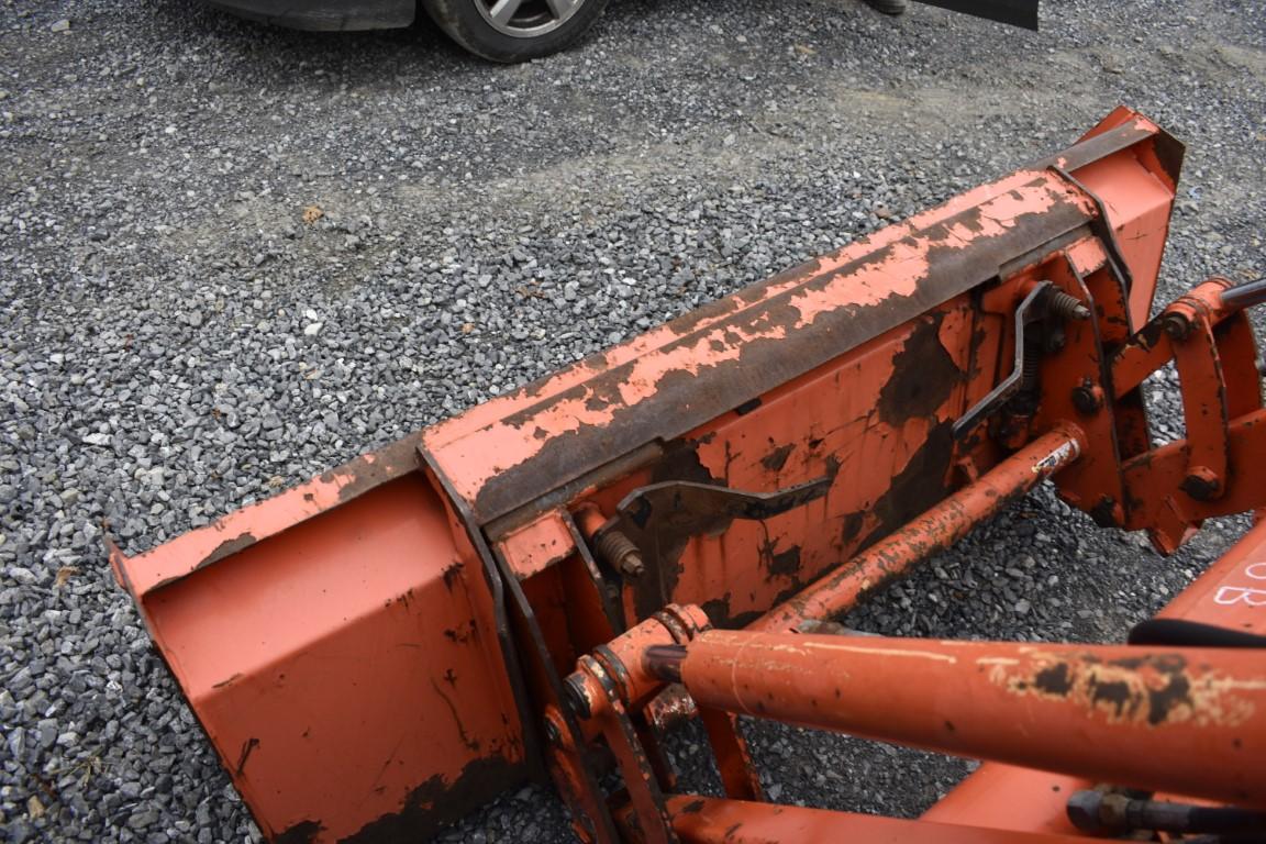 Kubota L4330 Loader Tractor