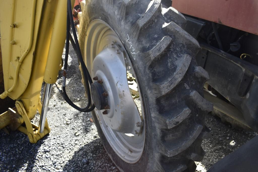 Case International MX135 Tractor
