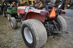 Massey Ferguson 1652 Tractor
