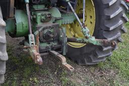 John Deere 2950 Tractor