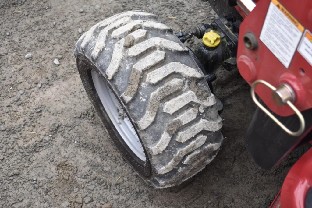 Mahindra Emax 20S Loader Mower Tractor