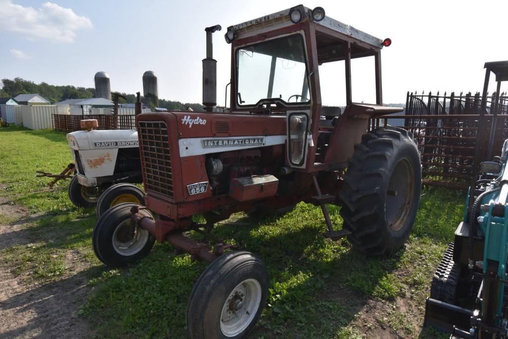International Farmall 656 Hydrostatic Tractor