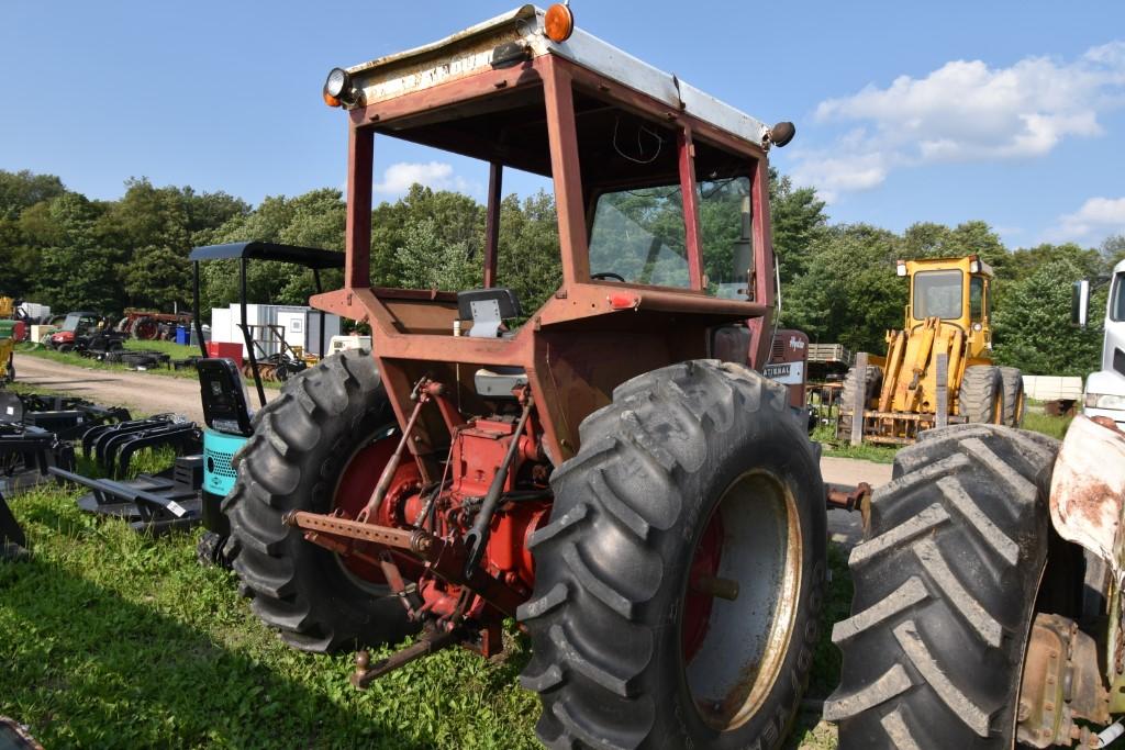 International Farmall 656 Hydrostatic Tractor