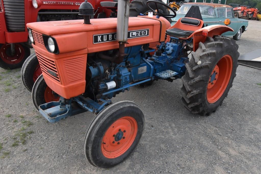 Kubota L260 Tractor