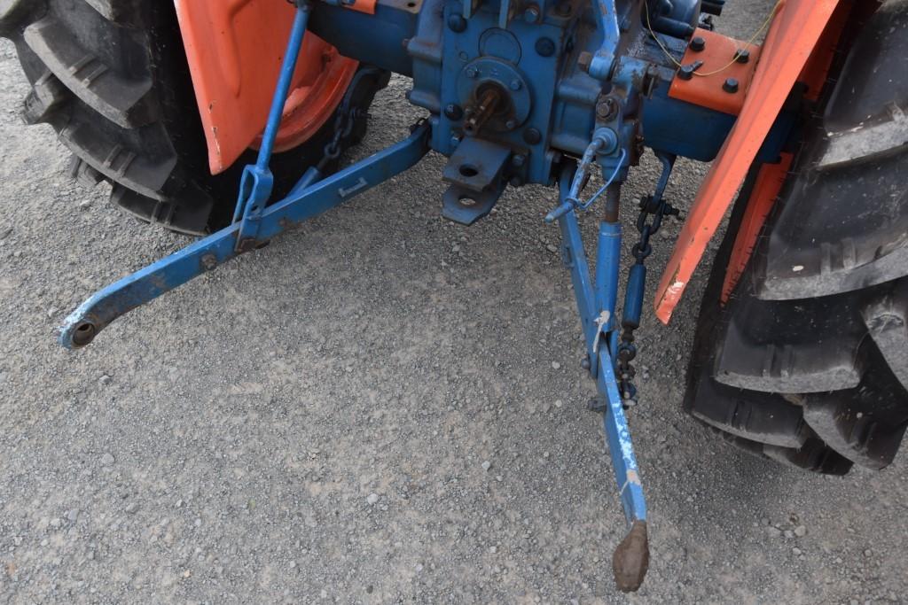 Kubota L260 Tractor