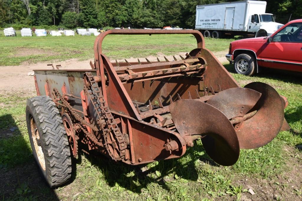 Ground Drive Manure Spreader