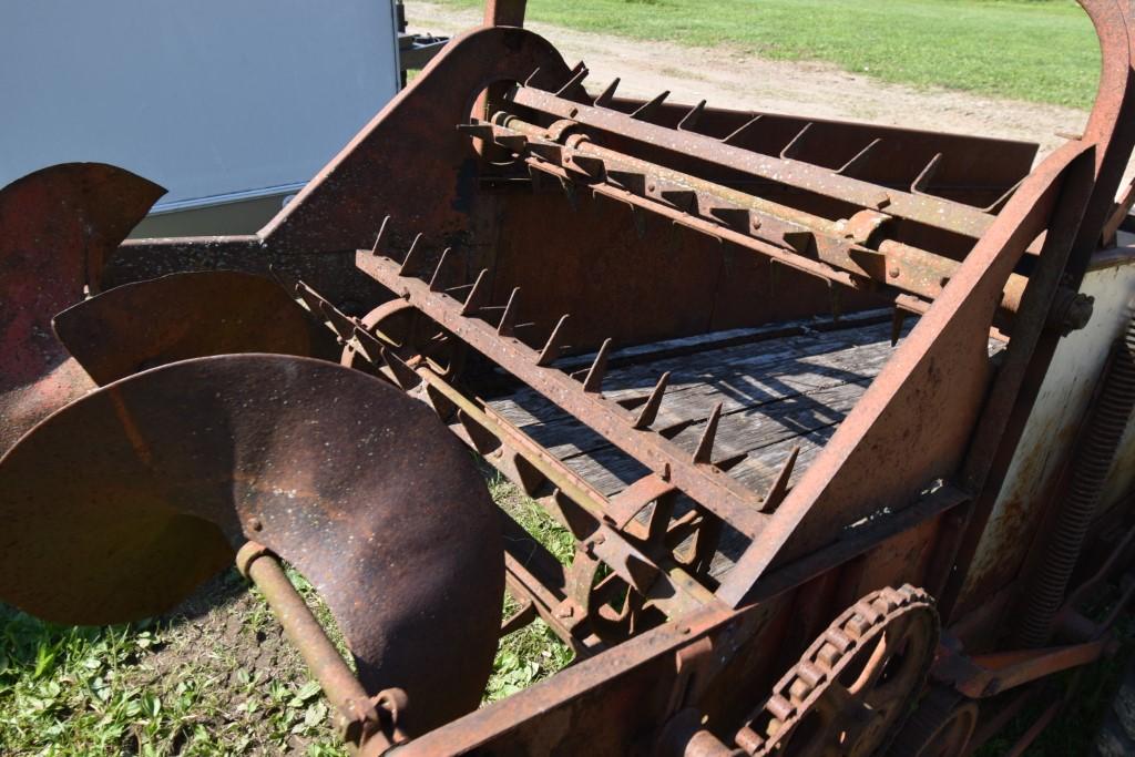 Ground Drive Manure Spreader