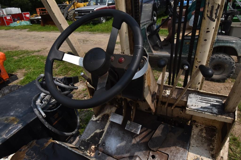 Allis Chalmers C60 Propane Forklift