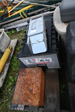 Pallet with Live Animal trap, Emergency Auto Kit